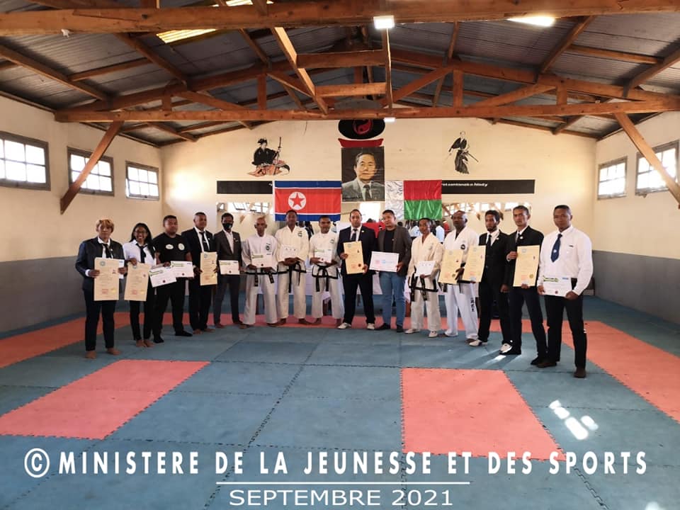 TAEKWON-DO : CEREMONIE DE REMISE DES CERTIFICATS ET DES ATTESTATIONS