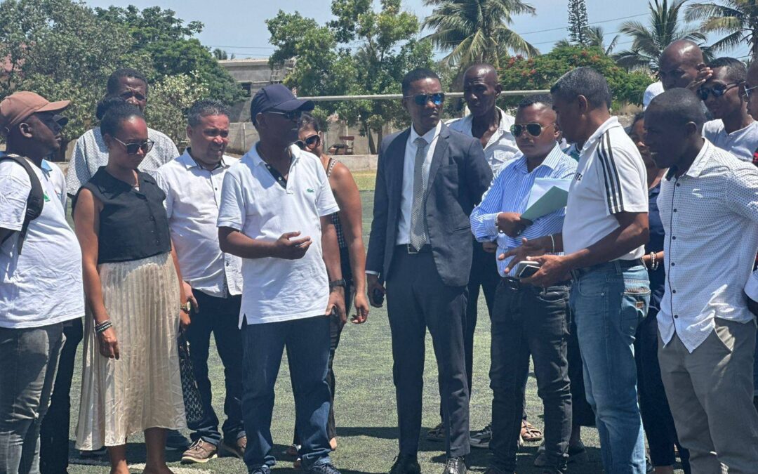 Visite du stade Maître Kira à Toliara