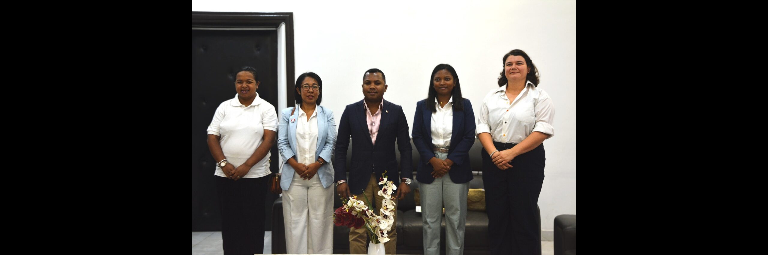 MJS – France Volontaires Madagascar: renforcé la coopération en matière de volontariat international.