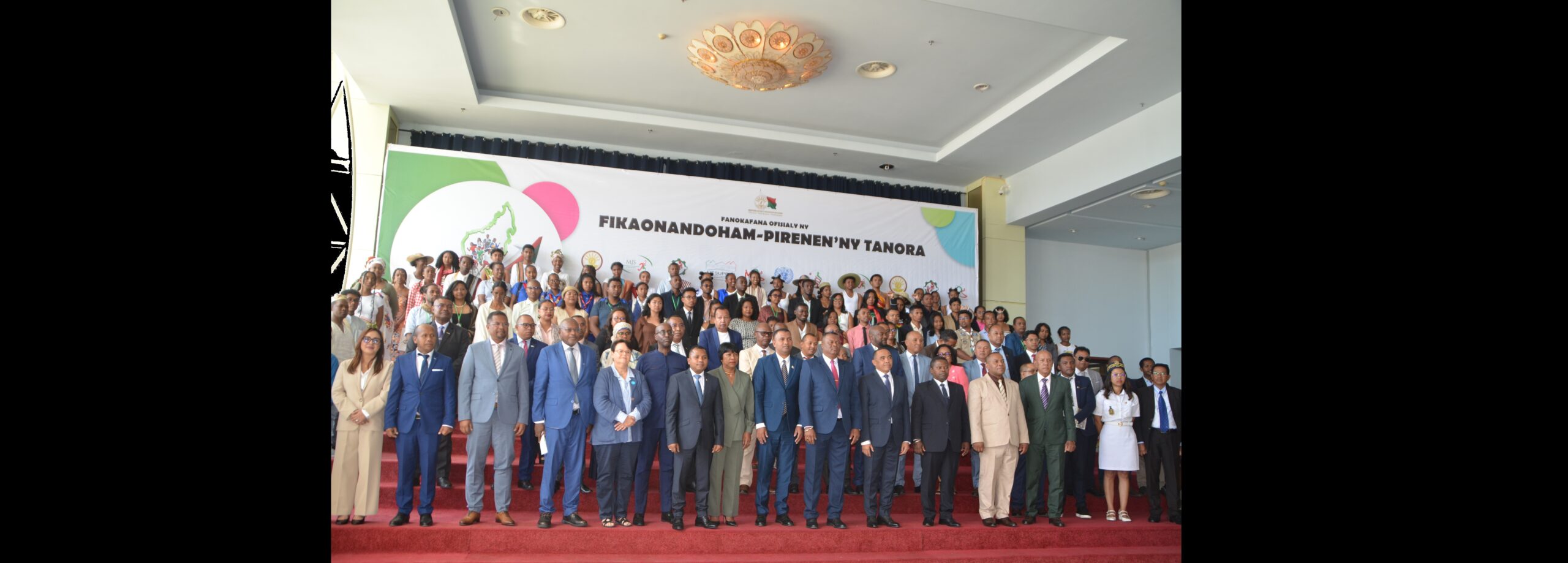 LANCEMENT OFFICIEL DE LA CONCERTATION NATIONALE DES JEUNES POUR LA REFONDATION